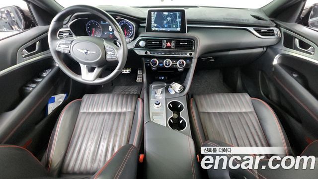 Genesis G70 — interior