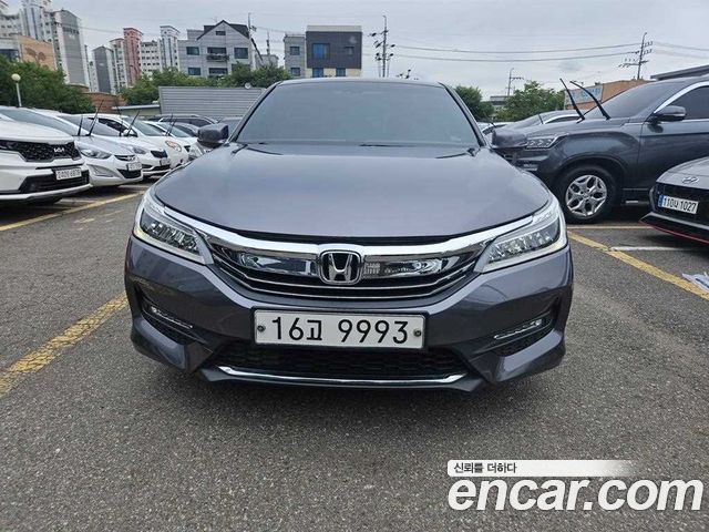 Honda Accord — exterior