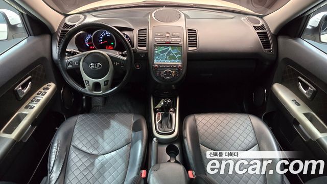 Kia Soul — interior