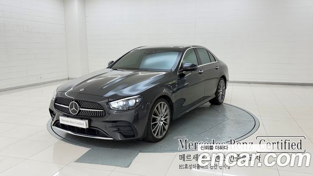 Mercedes-Benz E-Class — exterior