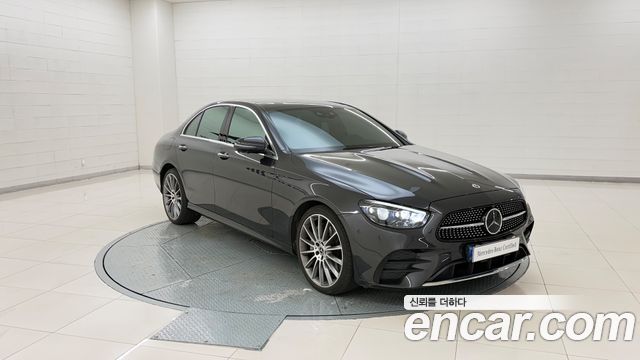 Mercedes-Benz E-Class — interior