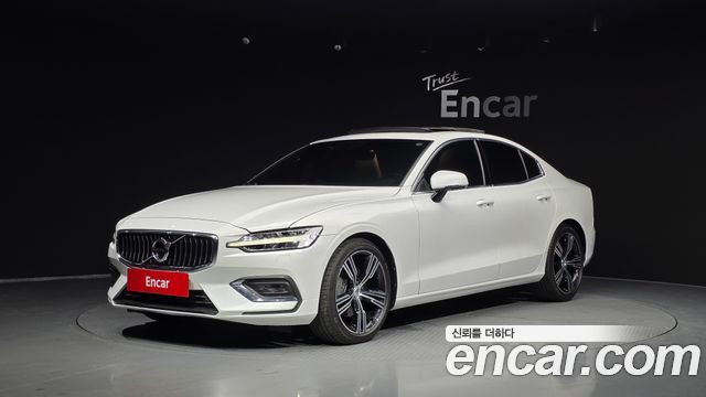 Volvo S60 — exterior