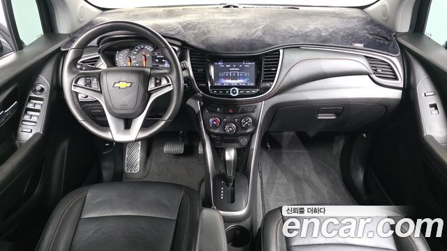 Chevrolet Korea Trax — interior