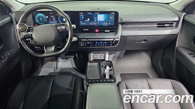 Hyundai IONIQ 5 — interior