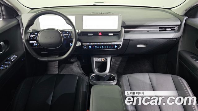 Hyundai IONIQ 5 — interior
