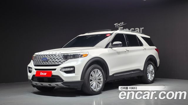 Ford Explorer — exterior