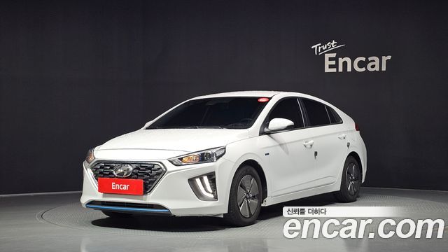 Hyundai Ioniq — exterior