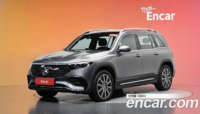 Mercedes-Benz EQB — exterior