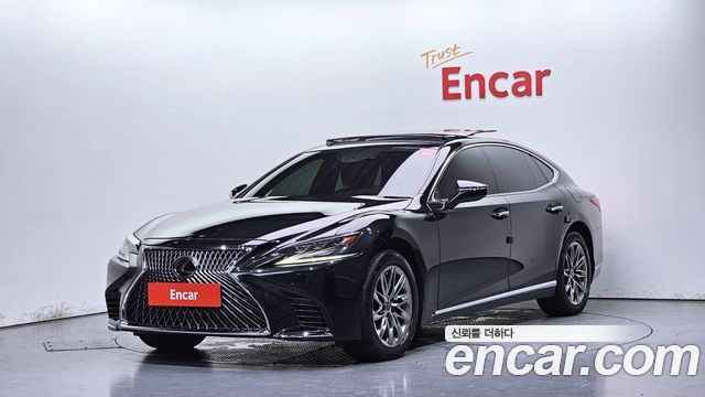 Lexus LS — exterior