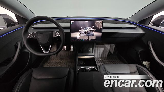 Tesla Model 3 — interior