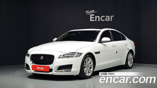 Jaguar XF — exterior