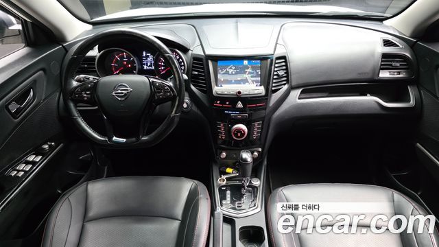 KG Mobility Tivoli — interior