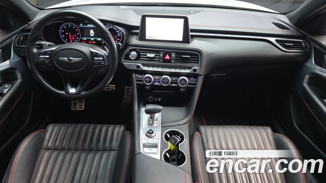 Genesis G70 — interior