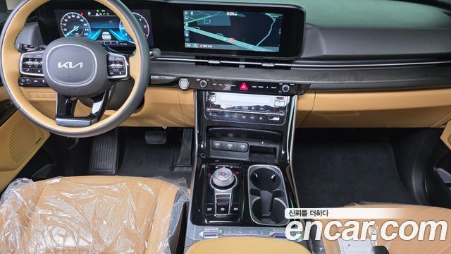 Kia Carnival — interior
