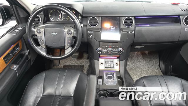 Land Rover Discovery — interior