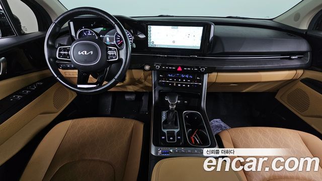 Kia Carnival — interior