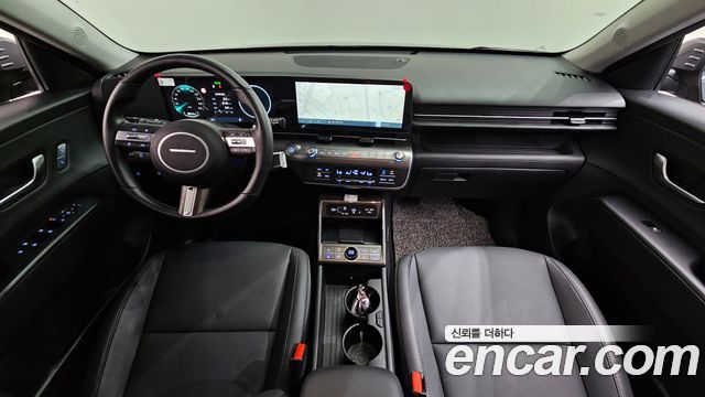 Hyundai Kona — interior