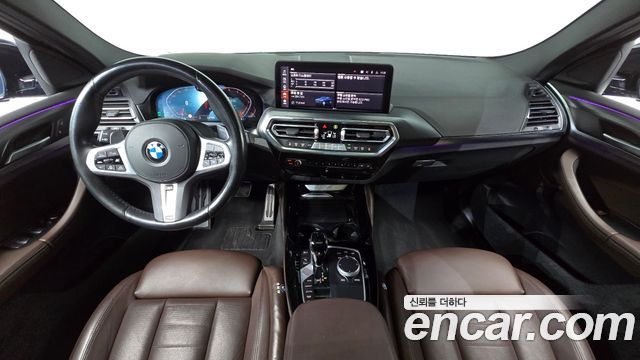 BMW X4 — interior
