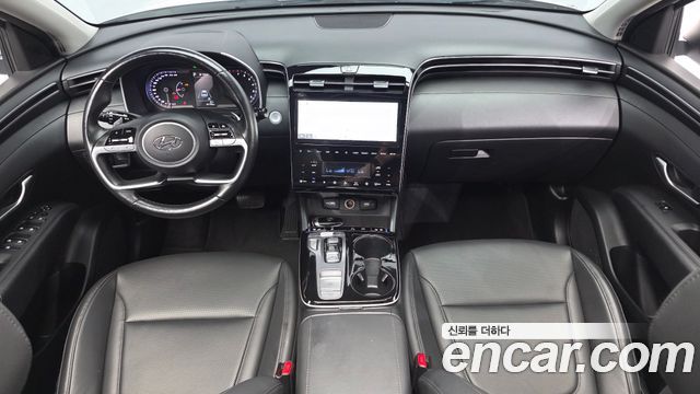 Hyundai Tucson — interior