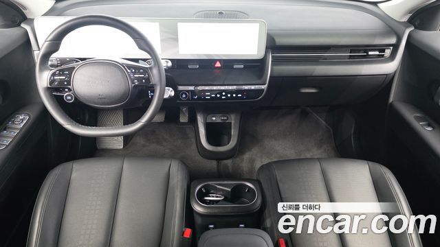 Hyundai IONIQ 5 — interior