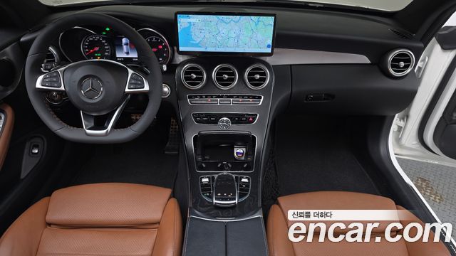 Mercedes-Benz C-Class — interior