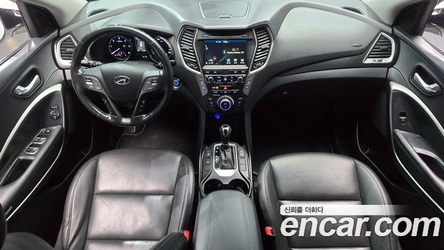 Hyundai Santa Fe — interior