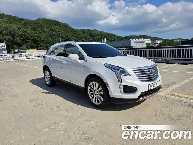 Cadillac XT5 — exterior
