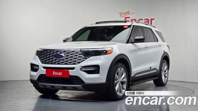 Ford Explorer — exterior