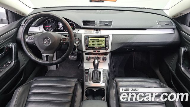 Volkswagen CC — interior