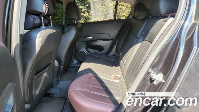 Chevrolet Korea Cruze — interior