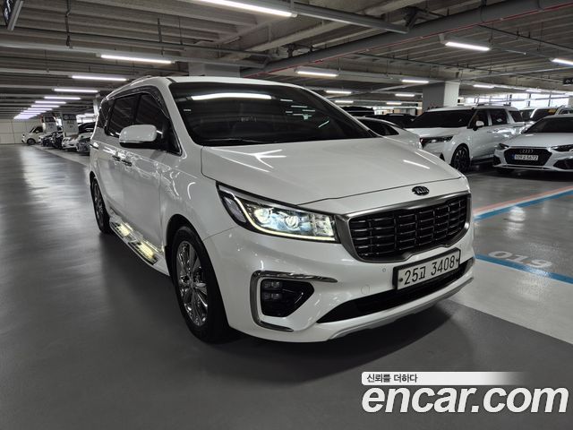 Kia Carnival — exterior