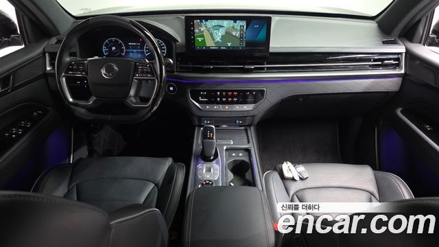 KG Mobility Rexton — interior