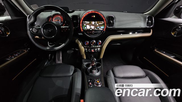 MINI Countryman — interior