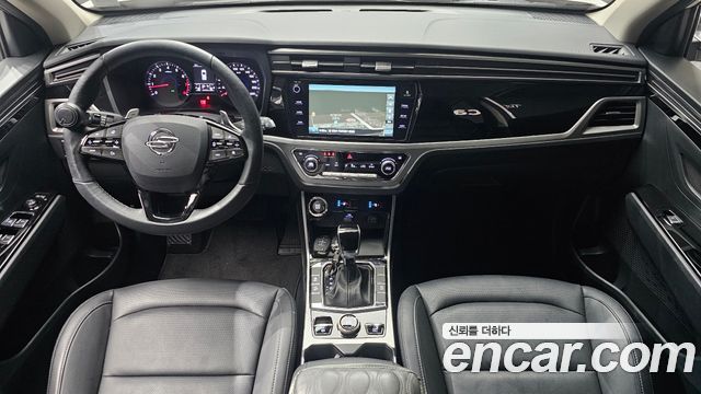 KG Mobility Korando — interior