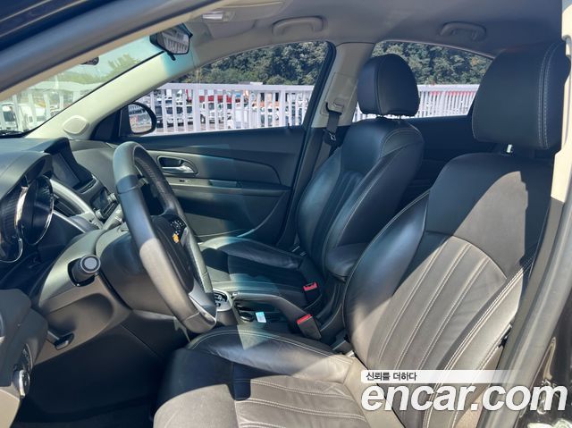Chevrolet Korea Cruze — interior