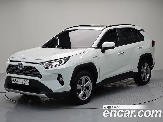 Toyota RAV4 — exterior