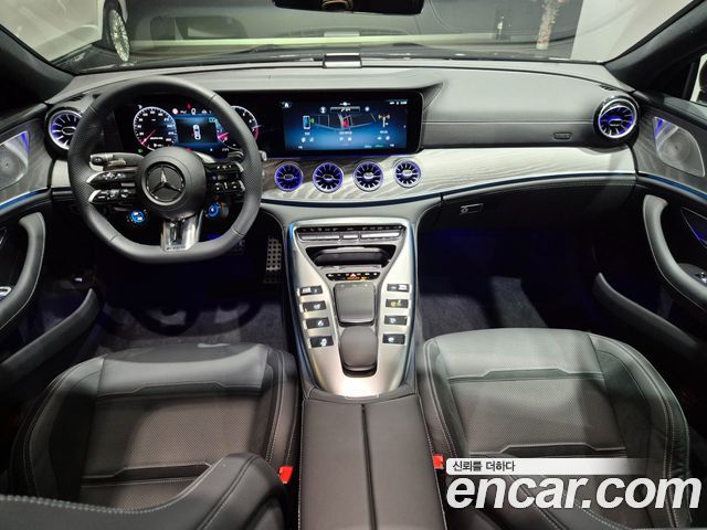 Mercedes-Benz AMG GT — interior