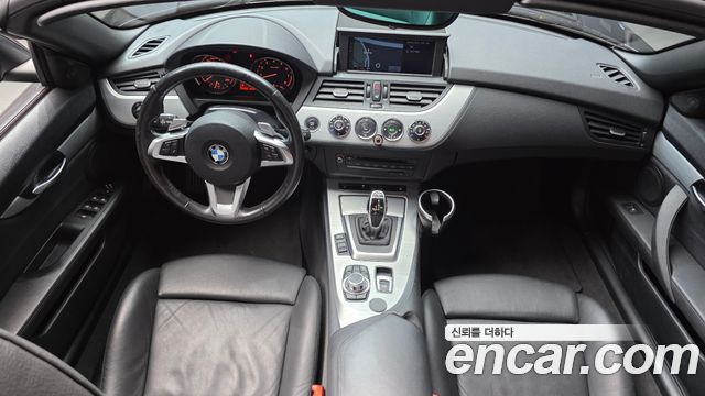 BMW Z4 — interior