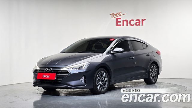Hyundai Avante — exterior