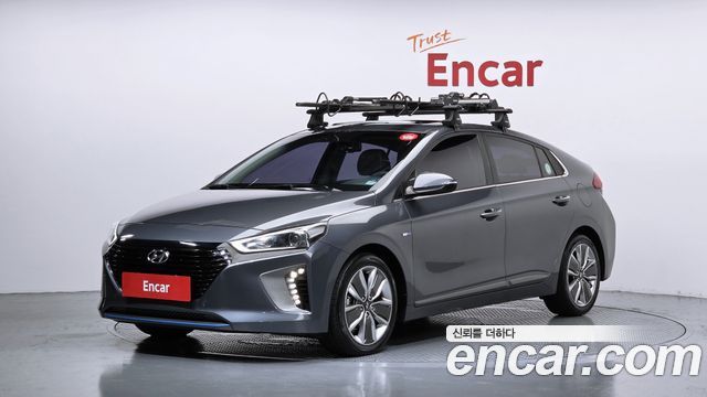 Hyundai Ioniq — exterior