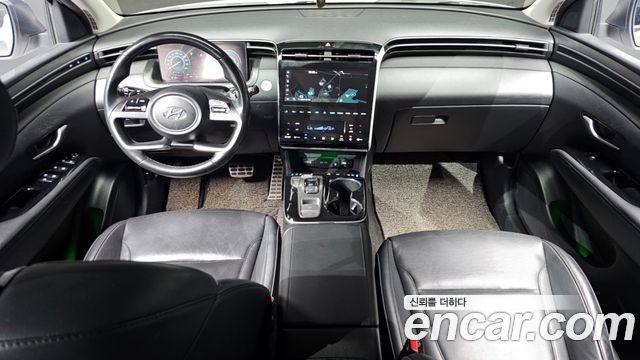 Hyundai Tucson — interior