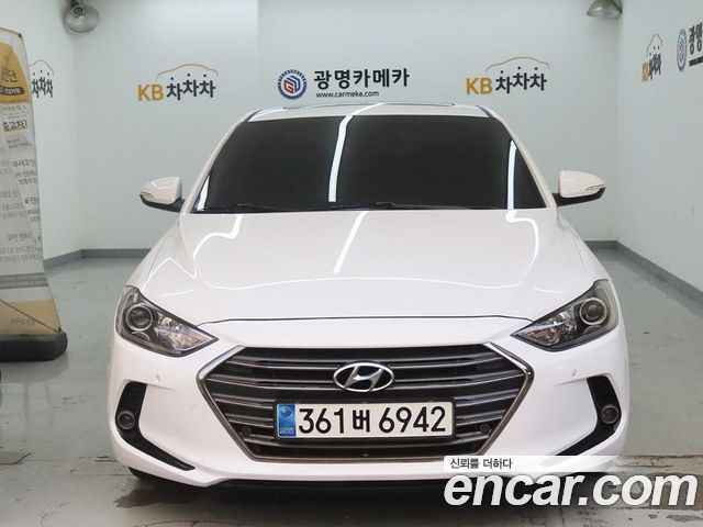 Hyundai Avante — exterior