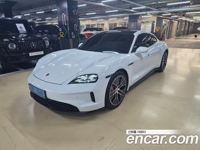 Porsche Taycan — exterior