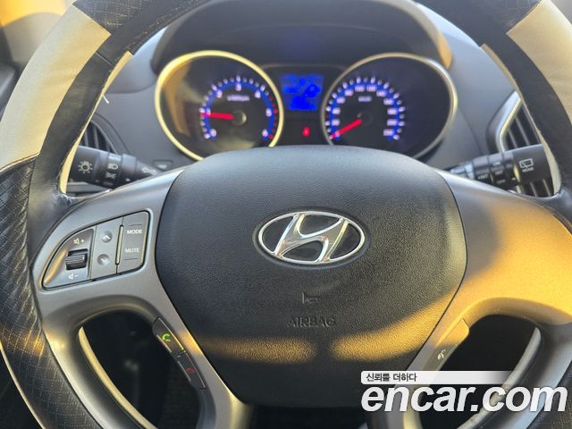 Hyundai Tucson — interior