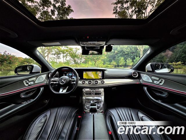 Mercedes-Benz CLS-Class — interior