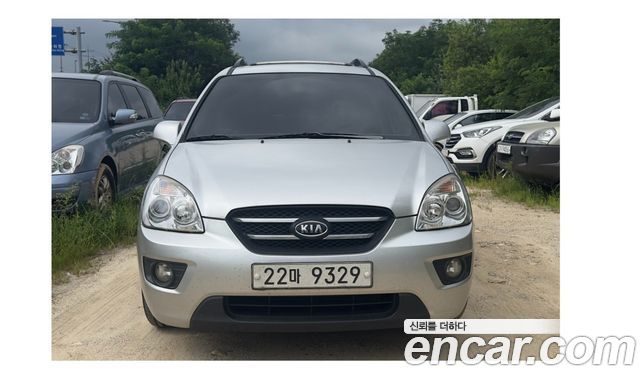 Kia Carens — exterior