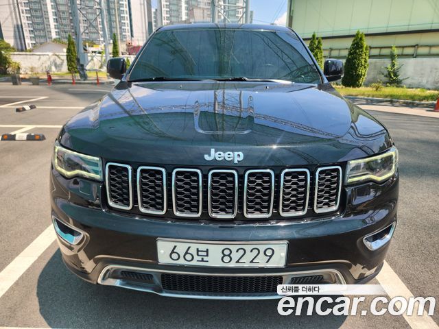 Jeep Cherokee — exterior