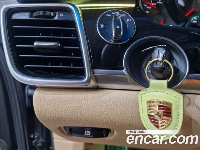 Porsche Panamera — interior