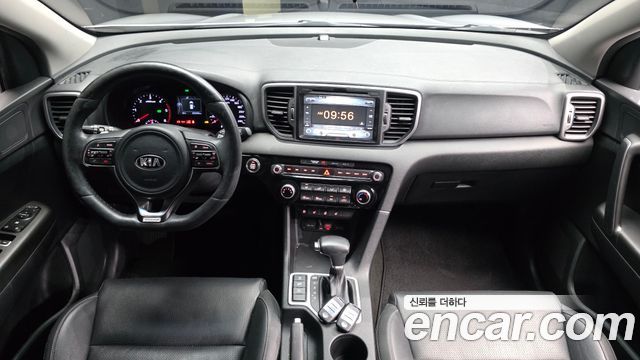 Kia Sportage — interior