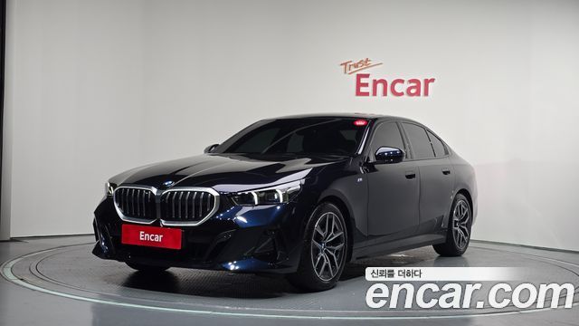 BMW 5 Series — exterior